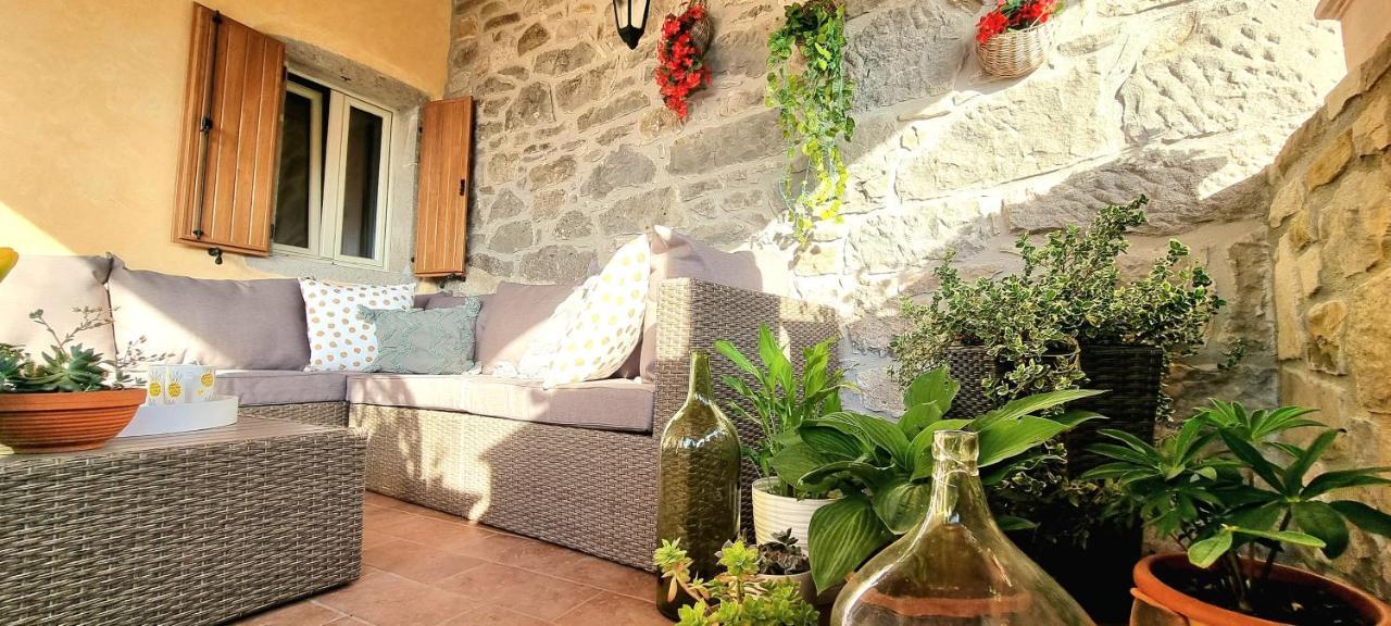 Apartment Hum-The Smallest Town In The World Exterior foto