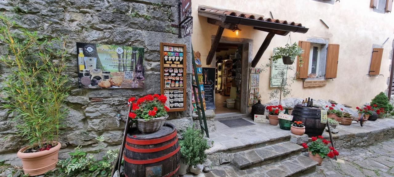 Apartment Hum-The Smallest Town In The World Exterior foto